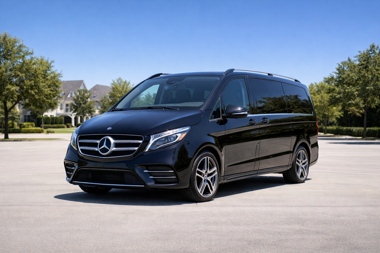 Luxury MPV class vehicle